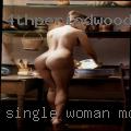 Single woman Mccomb